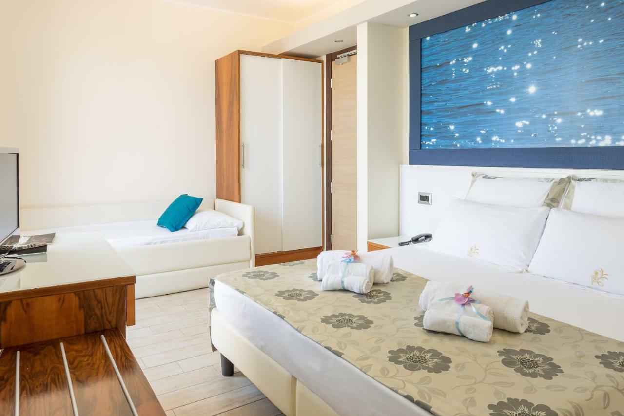 Hotel Porta Rosa Ascea Extérieur photo